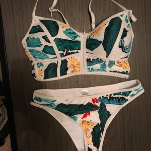 Tropical print bikini